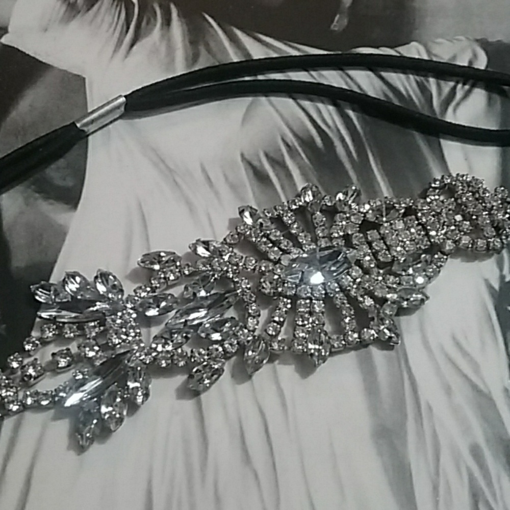 Rhinestone Encrusted Headband - Picture 3 of 3